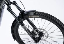 Celoodpružené elektrokolo GHOST E-ASX Universal EQ Blazing Black/Misty Grey (2)