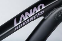Dámské horské kolo GHOST Lanao Advanced 27.5 Black/Pearl Purple Matt (4)